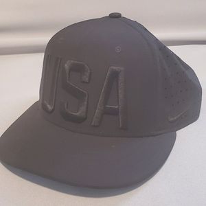 Mens Nike USA Dry-fit adjustable hat